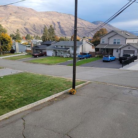 Charming - 2 Bedrooms Suite, 1 Full Bath & Family Room Kamloops Eksteriør bilde
