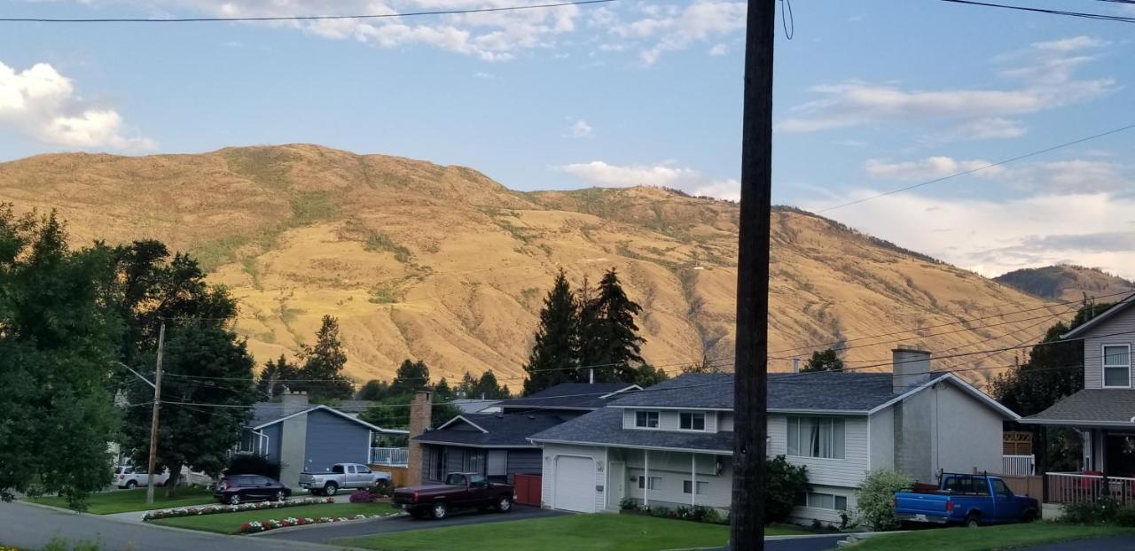 Charming - 2 Bedrooms Suite, 1 Full Bath & Family Room Kamloops Eksteriør bilde